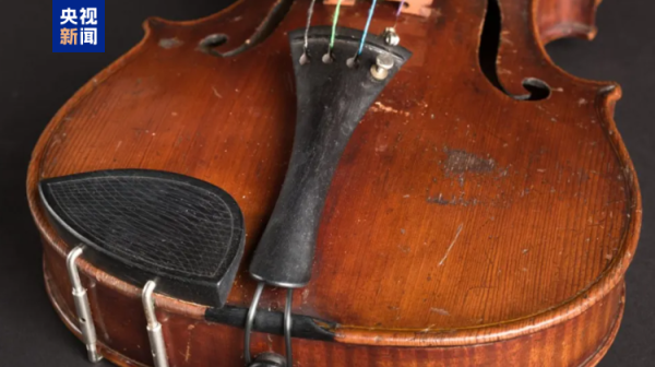 乐发 爱因斯坦用过的小提琴拍卖价超百万英镑